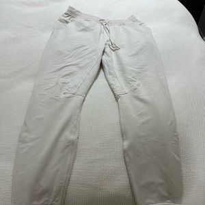 Lulu lemon sweatpants.